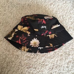 stussy army bucket hat